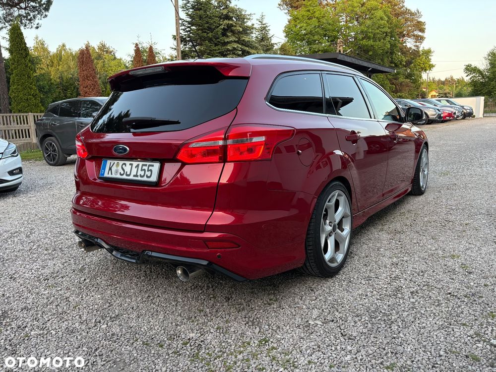 Ford Focus SW 1.0 EcoBoost S&S ST-Line - 8