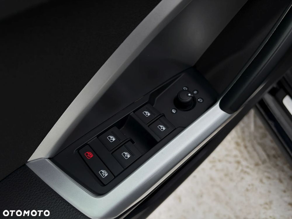 Audi Q3 35 TFSI S line S tronic - 32