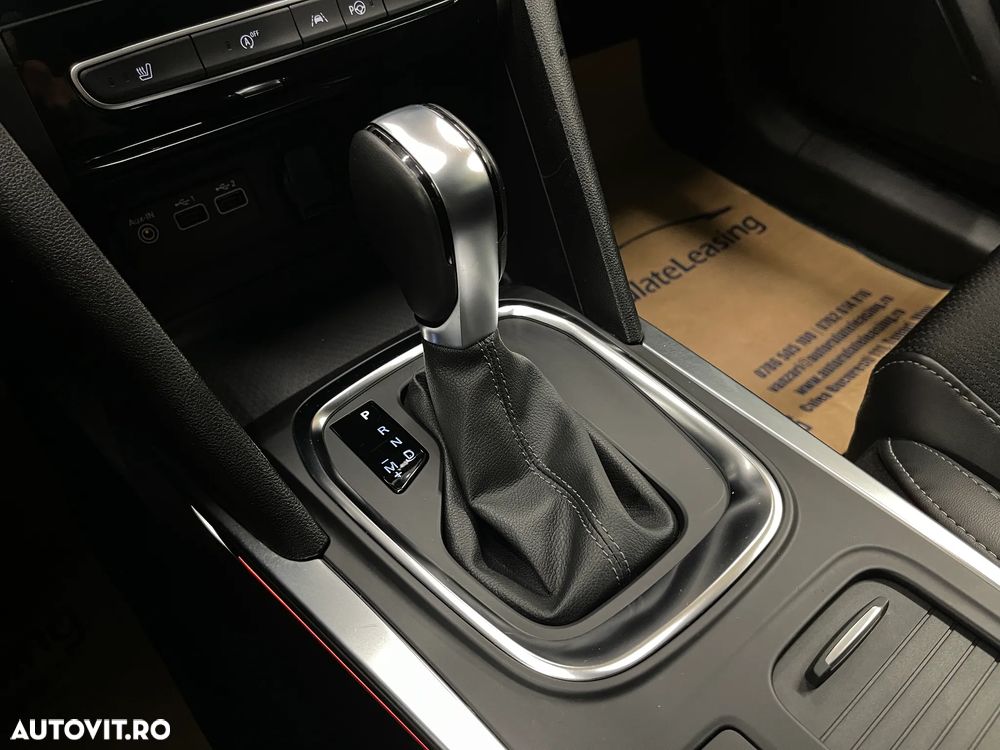 Renault Megane TCe 140 EDC GPF Techno - 26