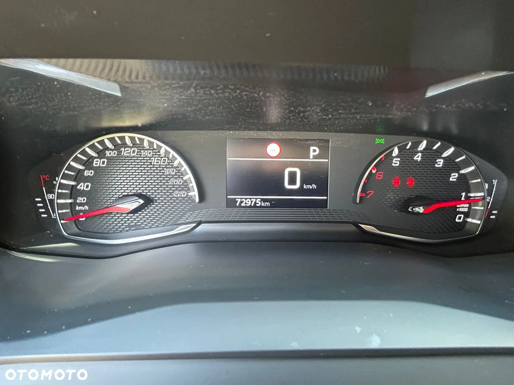 Peugeot 208 1.2 PureTech Allure S&S EAT8 - 10