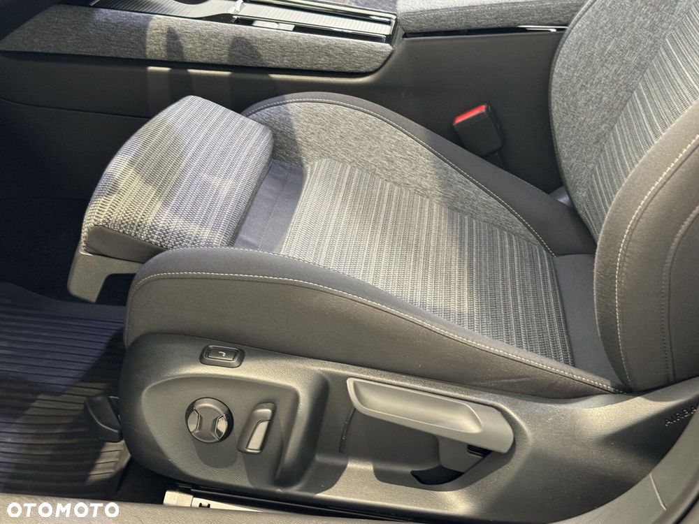 Skoda Superb 1.5 TSI mHEV Selection DSG - 23