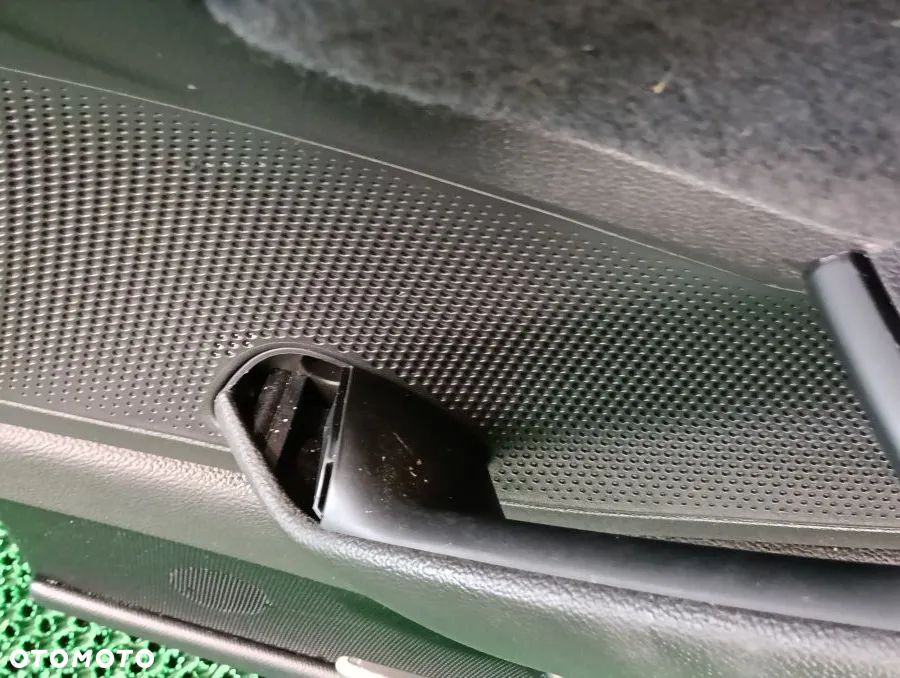 SKODA SUPERB KOM od 2024r Fotele Kanapy - 18