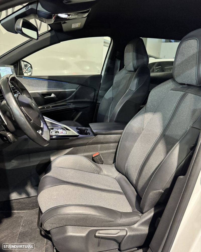 Peugeot 3008 1.5 BlueHDi Allure Pack EAT8 - 28