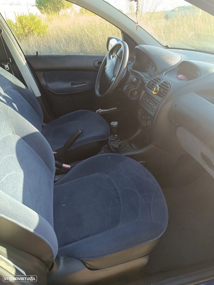Peugeot 206 1.1 XT - 8