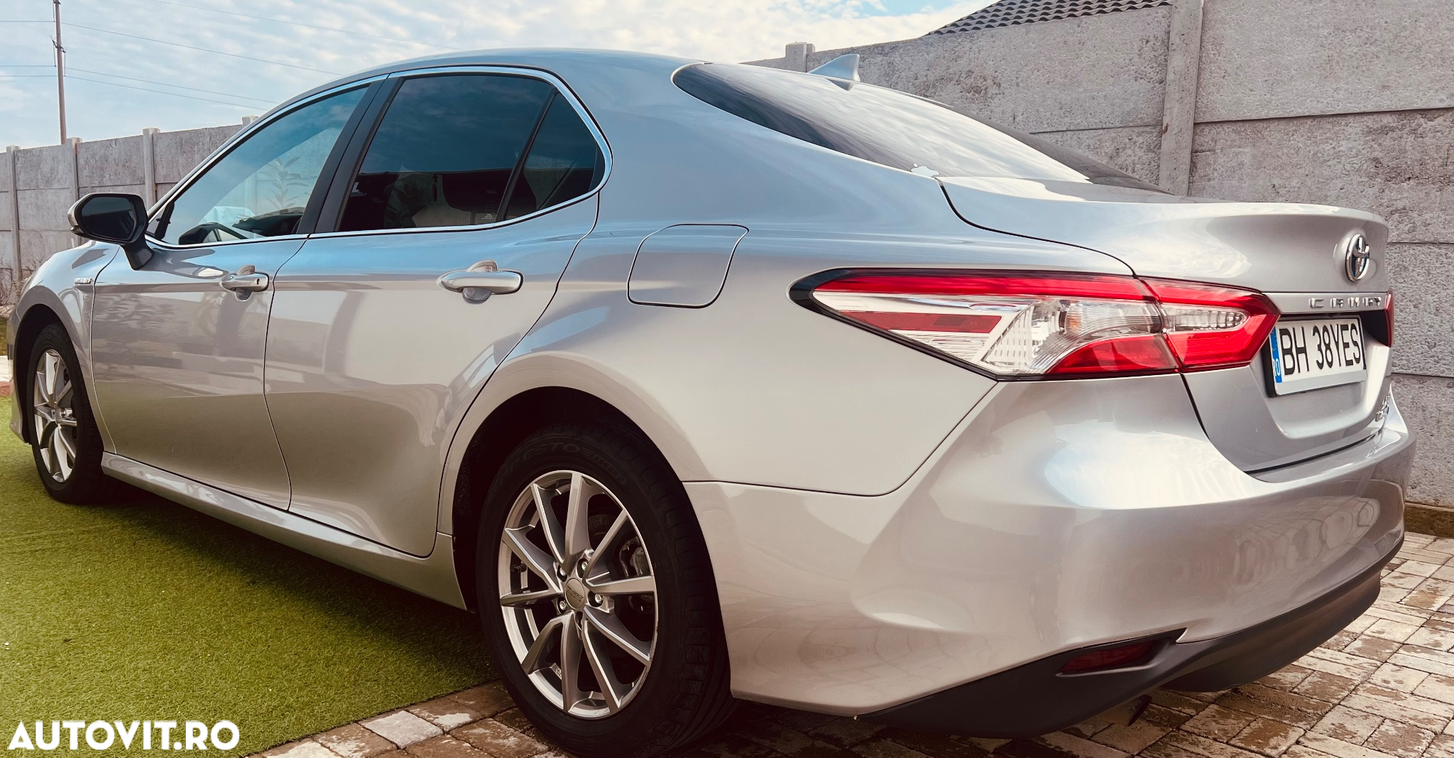 Toyota Camry Executive - 9