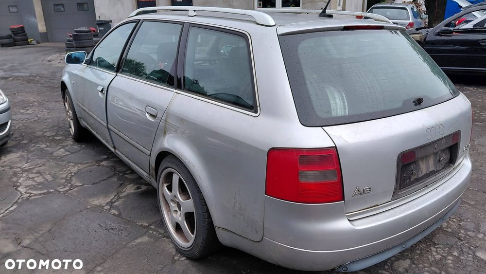Na części: Audi a6 c5 Rok 2000 Pojemność 2496 Moc 132 Diesel - 7