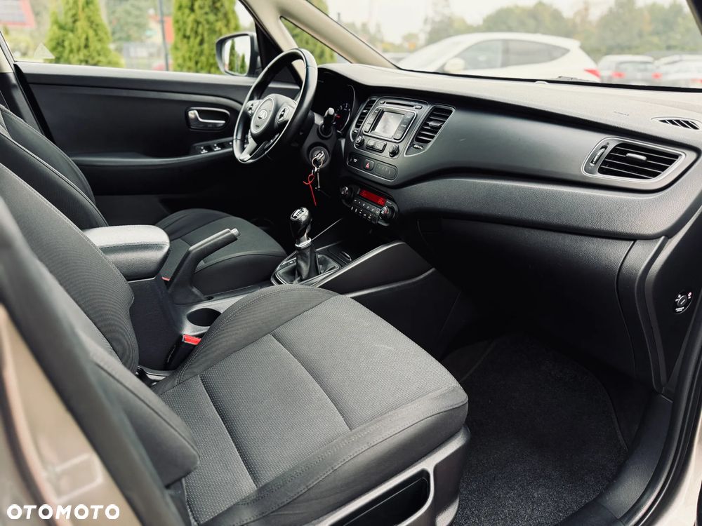 Kia Carens 1.7 CRDi M - 19