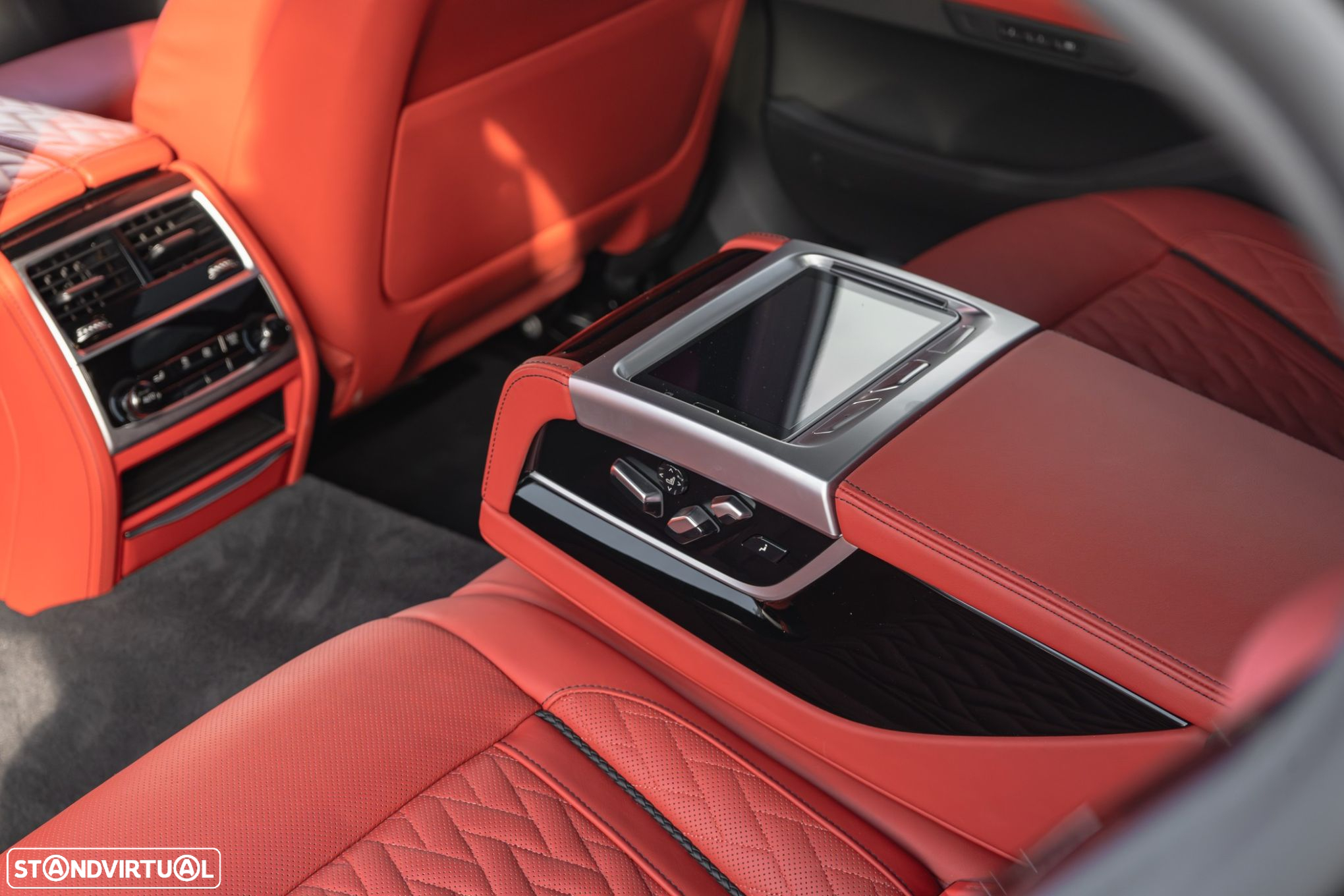 BMW 750 Li xDrive Pack M - 18