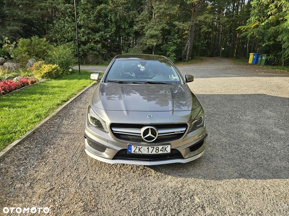 Mercedes-Benz CLA 45 AMG 4-Matic - 2