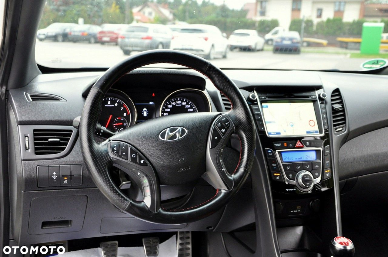 Hyundai i30 1.6 GDI Turbo Luxury - 30