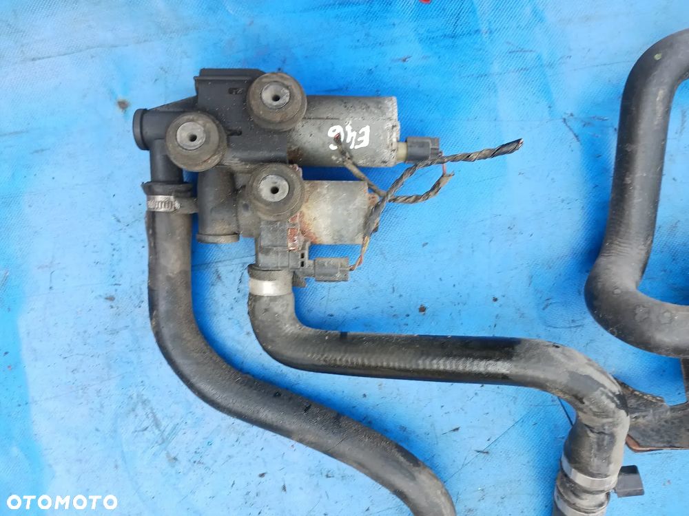 Zawór elektrozawór nagrzewnicy pompa dodatkowa obiegowa wody płynu BMW 3 E46 - 1