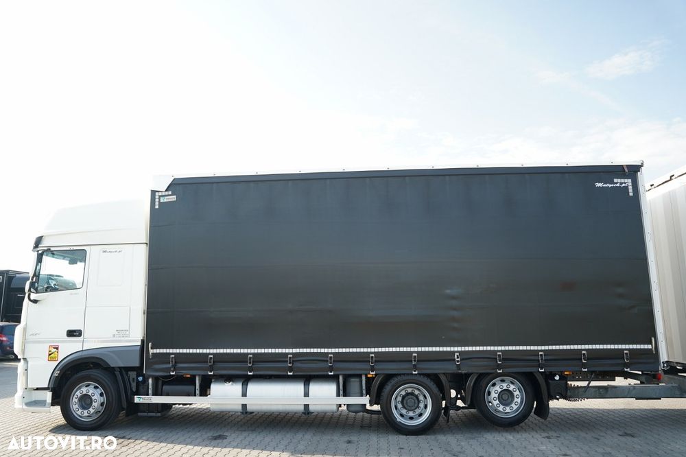 DAF DAF XF 530 / ZESTAW TANDEM / 120 M3 / PRZEJAZDOWY / 6x2 / FIRANKA / 7,75 M + 7,7 M / OŚ PODNOSZONA / DACH PODNOSZONY / -  ROK PRODUKCJI: 2021 DATA I REJESTRACJI: 31.03.2021 PRZEBIEG: 615 000 KM -  EURO 6 AUTOMATYCZNA SKRZYNIA BIEGÓW KLIMATYZACJA TEMP - 11