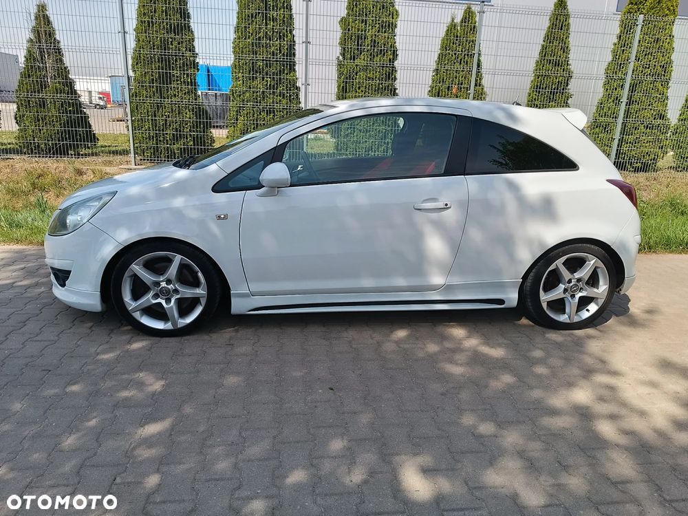 Opel Corsa 1.6 Turbo GSi - 14