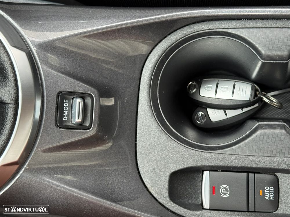 Nissan Juke 1.0 DIG-T N-Connecta NAV. - 37