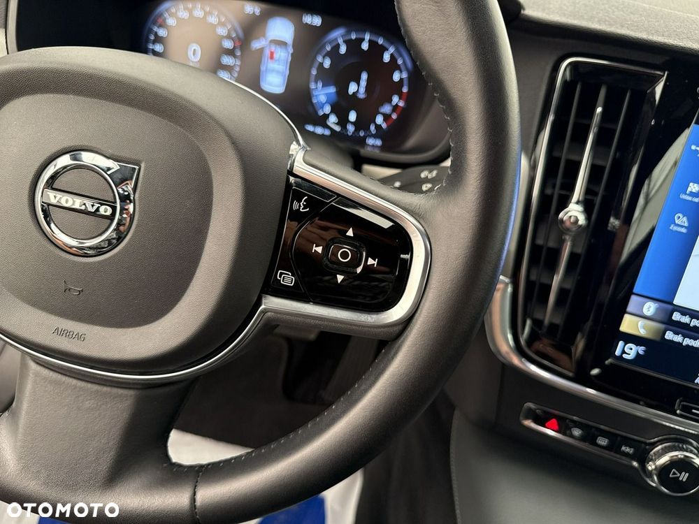Volvo S90 - 24