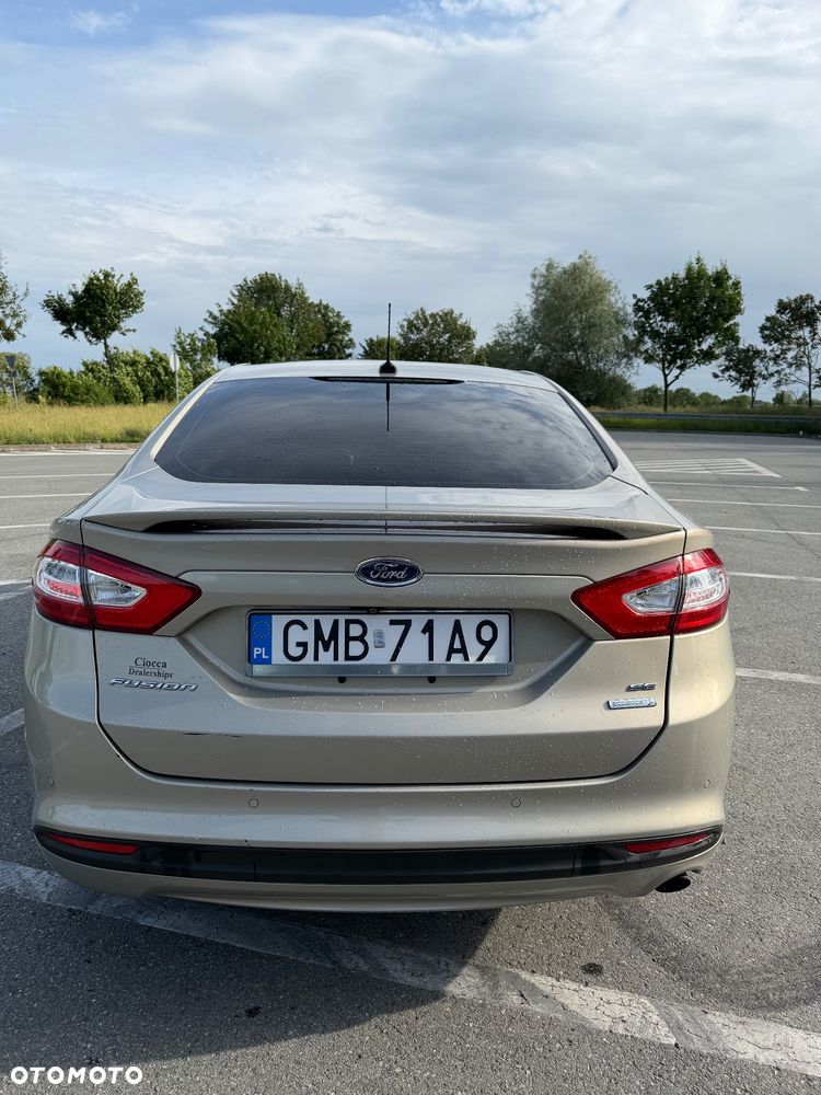Ford Fusion - 5