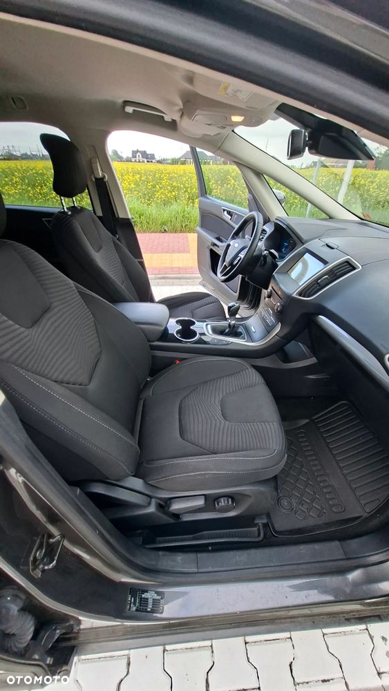 Ford S-Max - 8