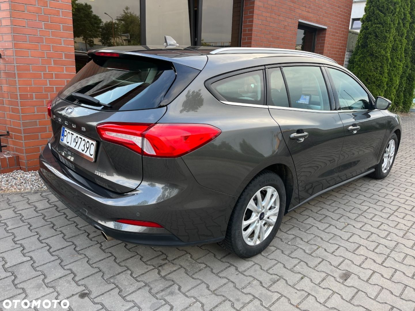 Ford Focus Turnier 1.5 EcoBlue Start-Stopp-System TITANIUM - 4
