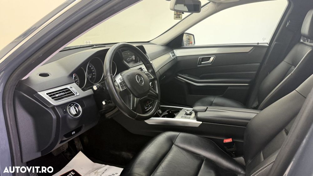 Mercedes-Benz E - 12