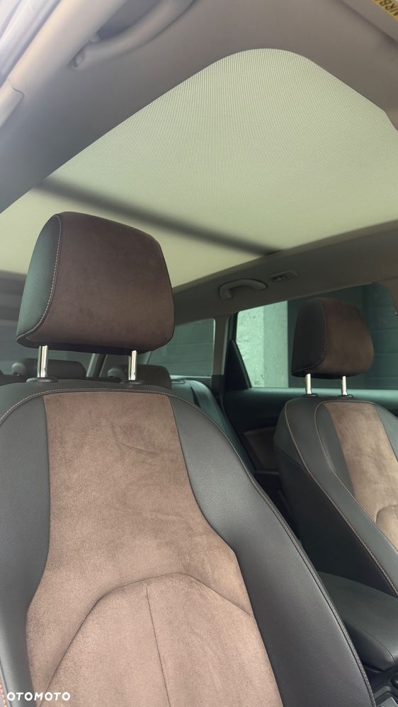 Seat Leon 2.0 TDI DPF Start&Stop DSG XCELLENCE - 34