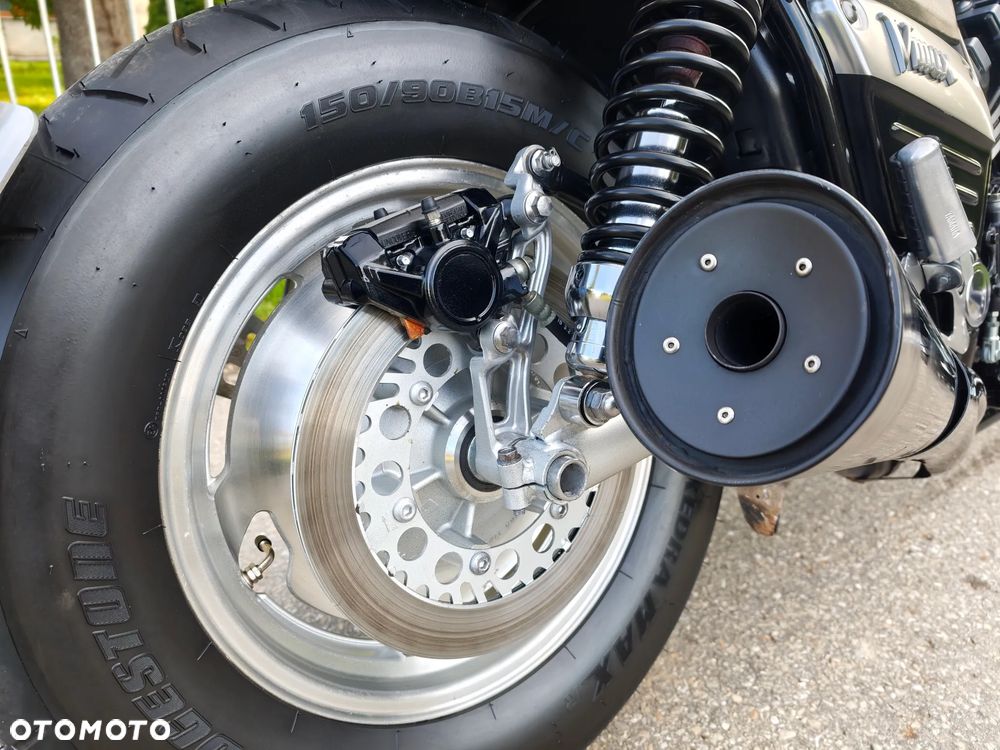 Yamaha V-MAX - 16