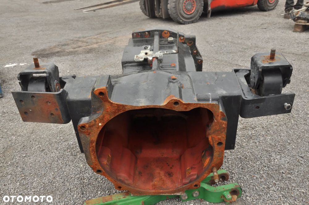 Obudowa skrzyni biegów Deutz Fahr M620 - 2