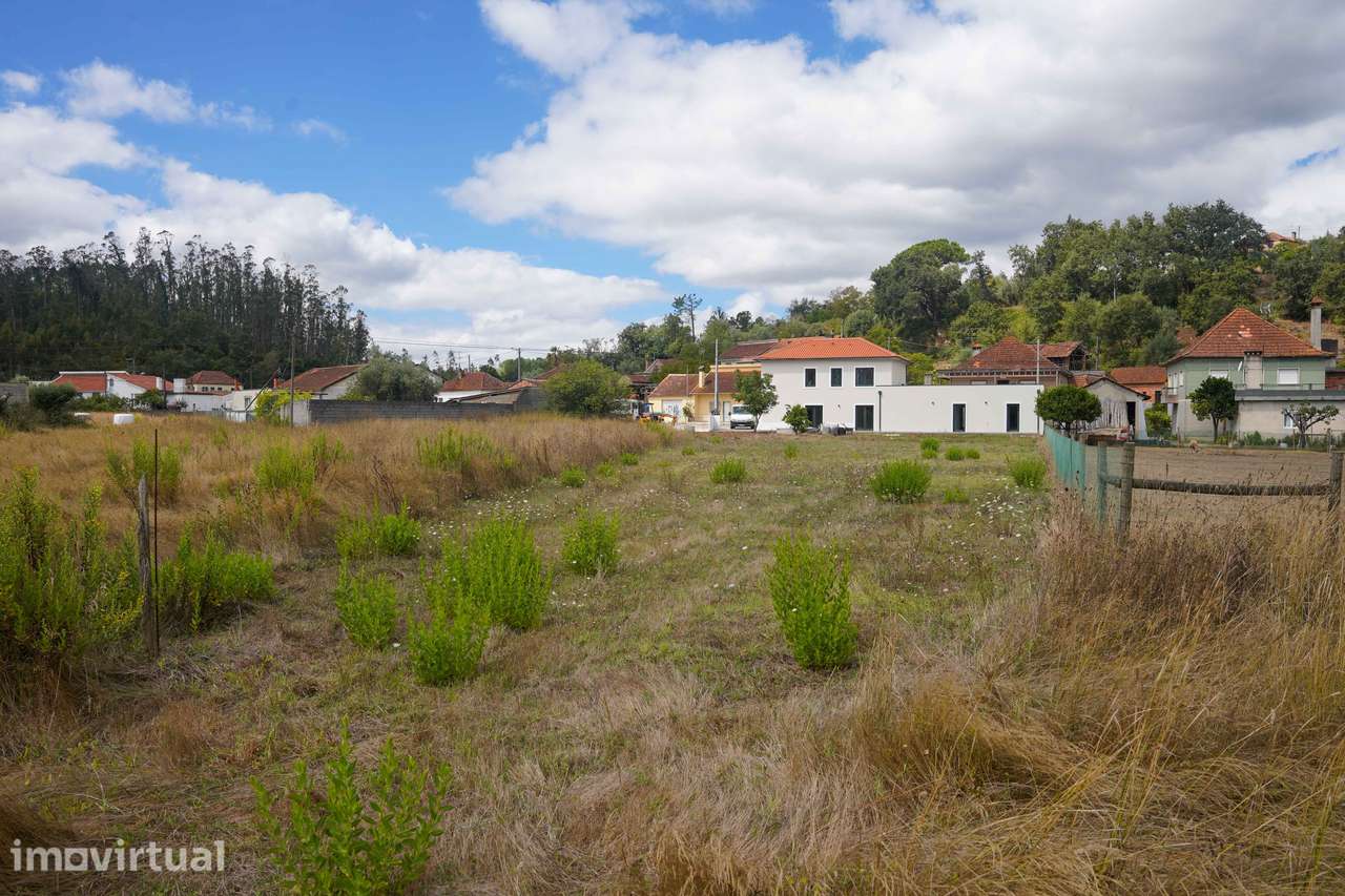 Moradia V3 Nova | 2 Suites | Terreno 1.307 m² | Vermoil - Grande imagem: 3/33