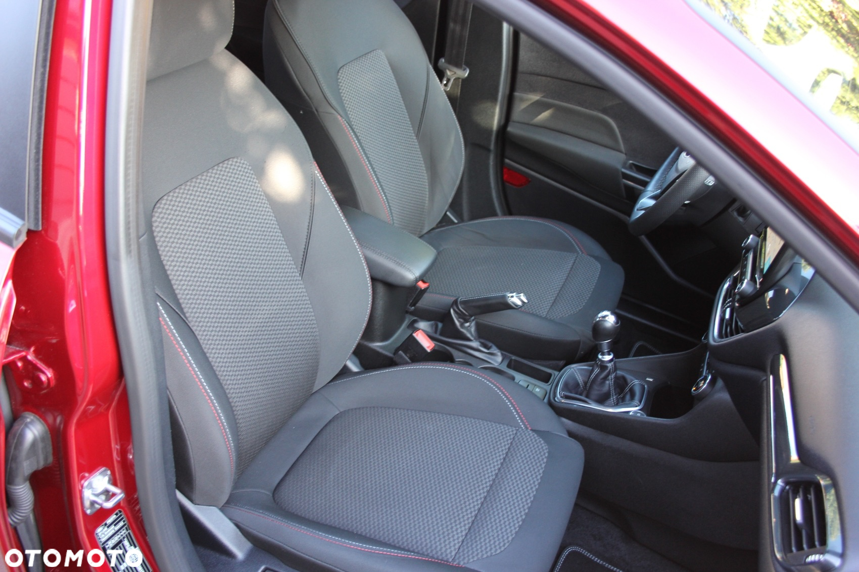 Ford Fiesta 1.0 EcoBoost Start-Stop ST-LINE - 20