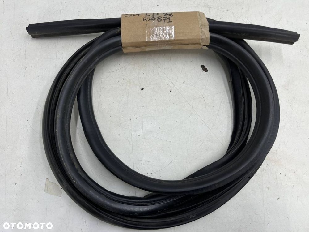 Uszczelka Mitsubishi Colt VI 6 Z30 3Drzwi 04-12r guma lewych przednich drzwi kierowcy NIE USZKODZONA - 1