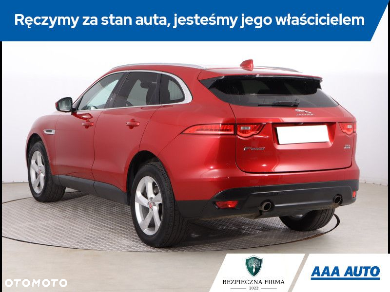 Jaguar F-Pace - 5
