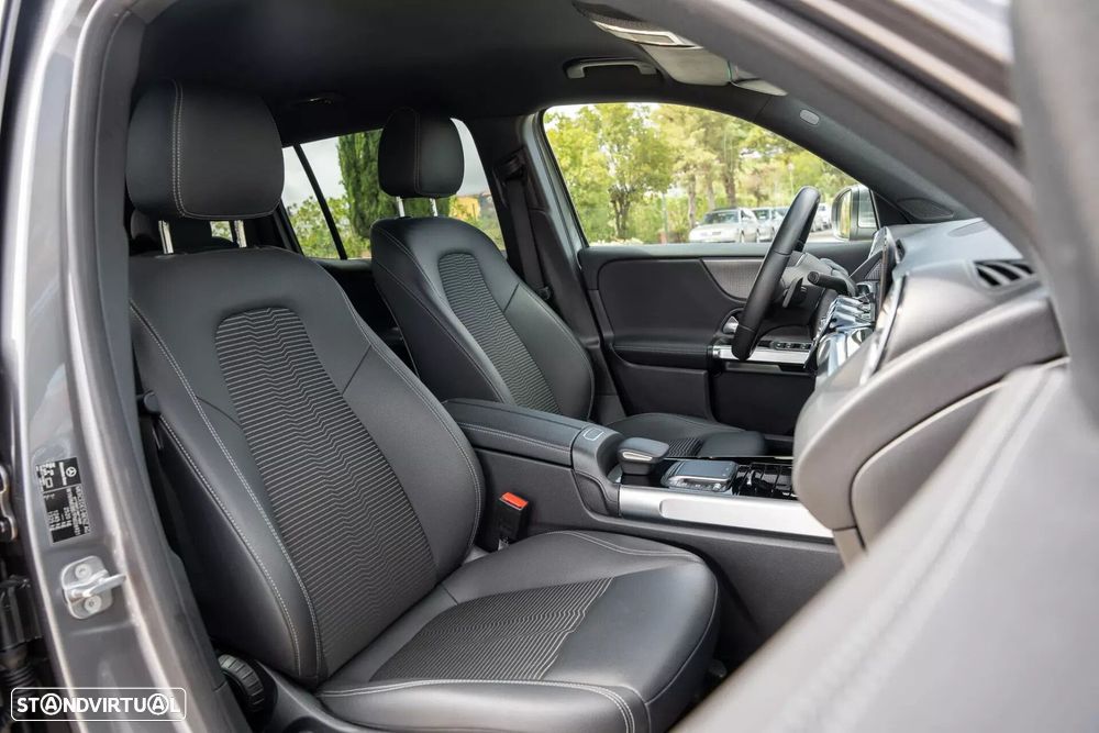 Mercedes-Benz EQB - 19