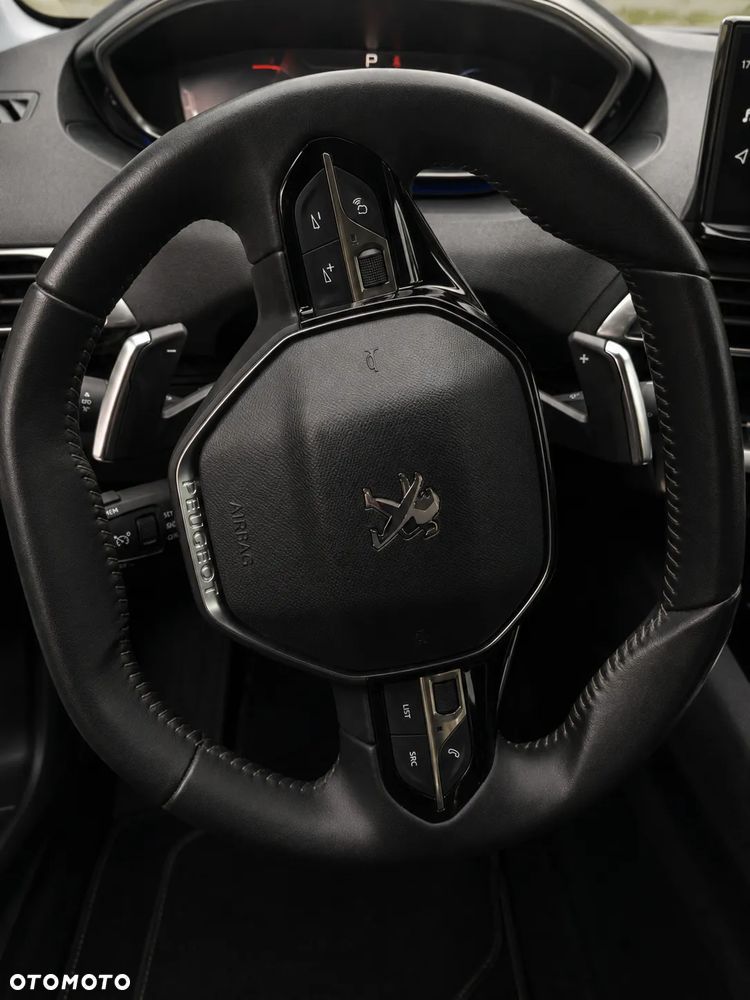 Peugeot 3008 1.5 BlueHDi Active Pack S&S EAT8 - 23