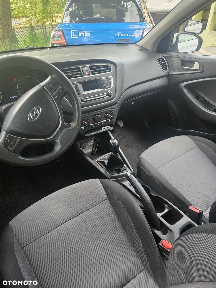 Hyundai i20 - 8