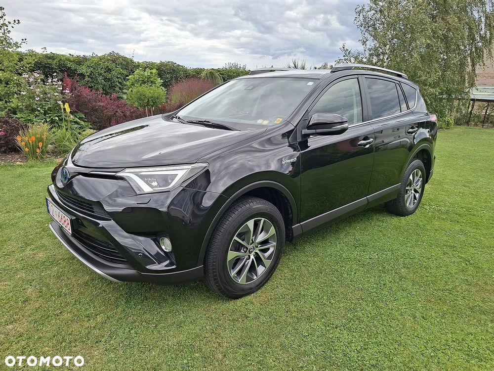 Toyota RAV4 - 1