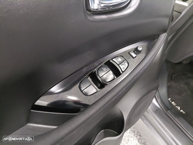 Nissan Leaf 40 kWh N-Connecta - 28