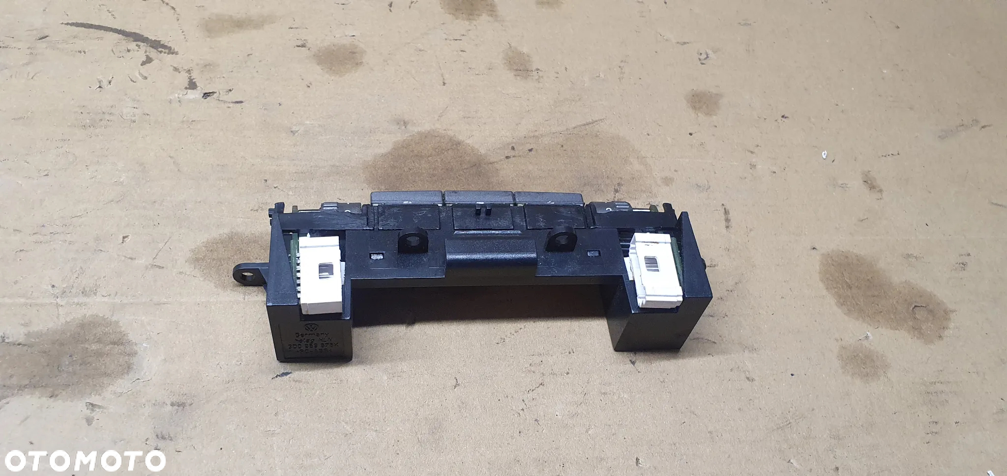 Przycisk przełącznik regulacji zawieszenia VW Phaeton 3D0959676K - 3
