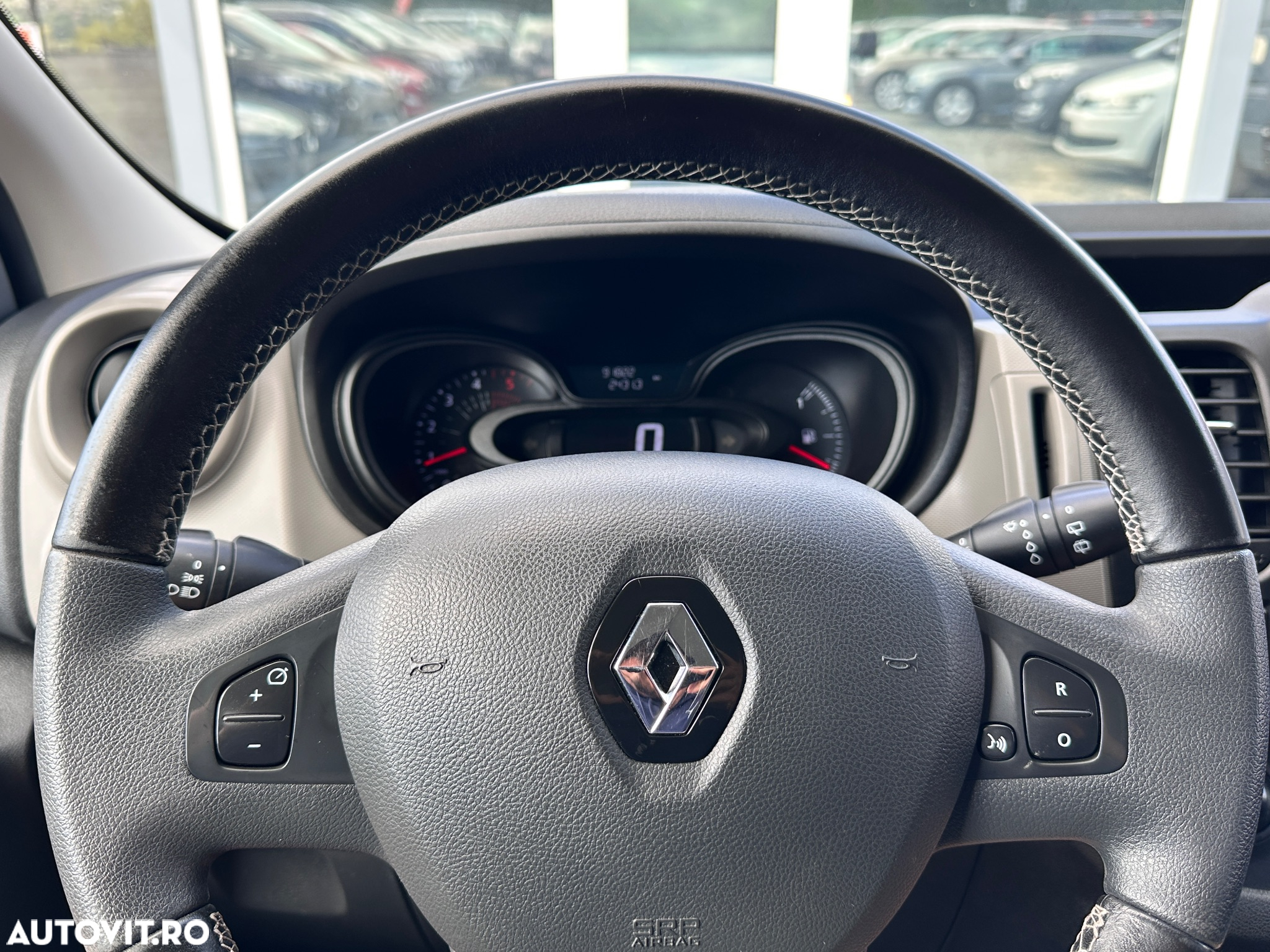 Renault Trafic - 9