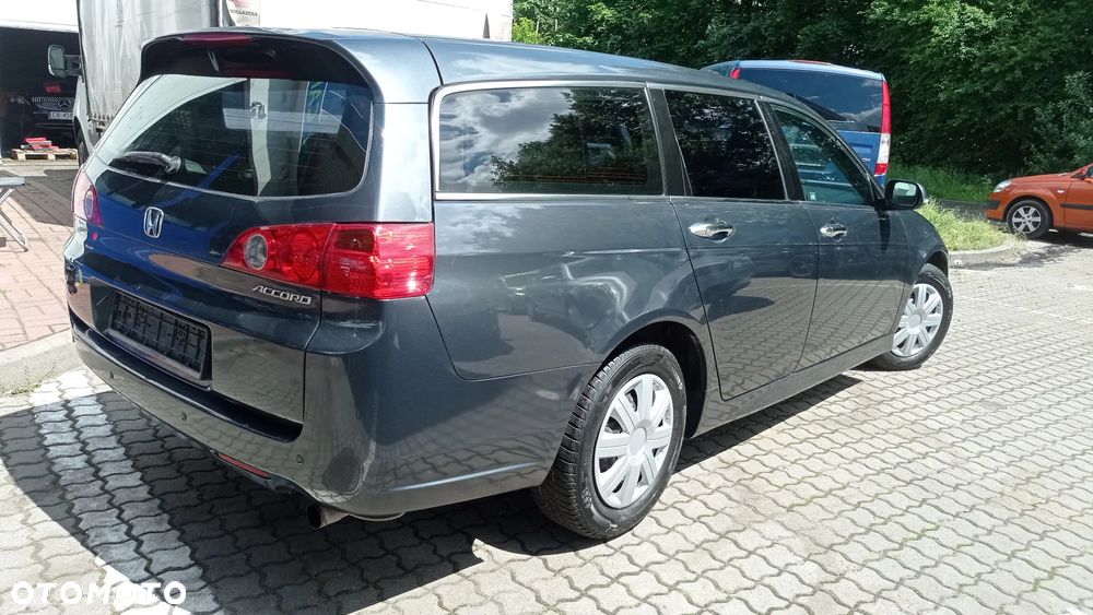 Honda Accord 2.0 i Comfort - 22
