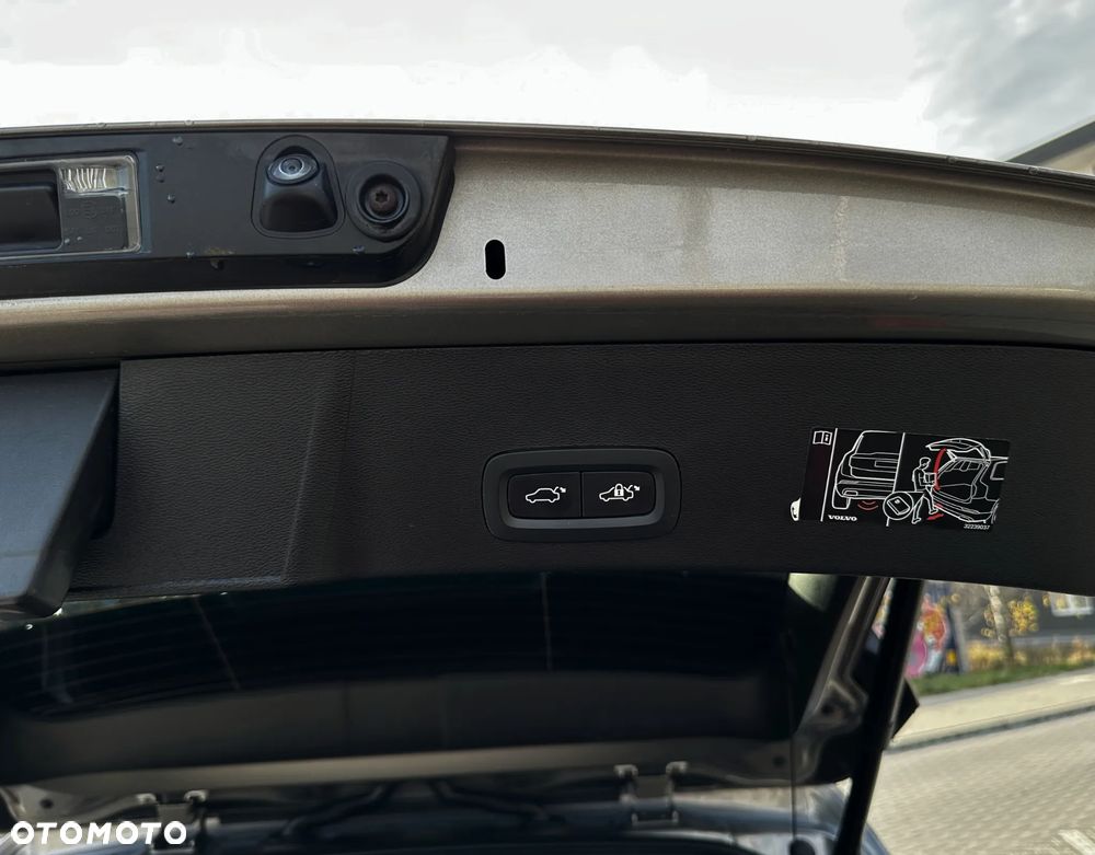 Volvo XC 40 T5 Recharge DKG Inscription Expression - 19