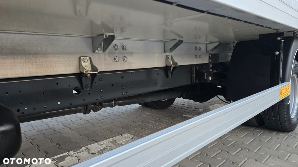 Iveco IVECO DAILY 72C18 3.0 180KM DMC 7200 ❗❗ MODEL 2019 / CARRIER XARIOS 500 / MROŹNIA +32 -32 / ZABUDOWA JEGGER 10 EP / GRUBA ŚCIANA / WINDA BAR 1000KG / NAVI / KAMERA COFANIA / RADAR  / SERWIS ASO / ŁADOWNOŚĆ 3600KG❗❗ JAK NOWY❗❗ - 28