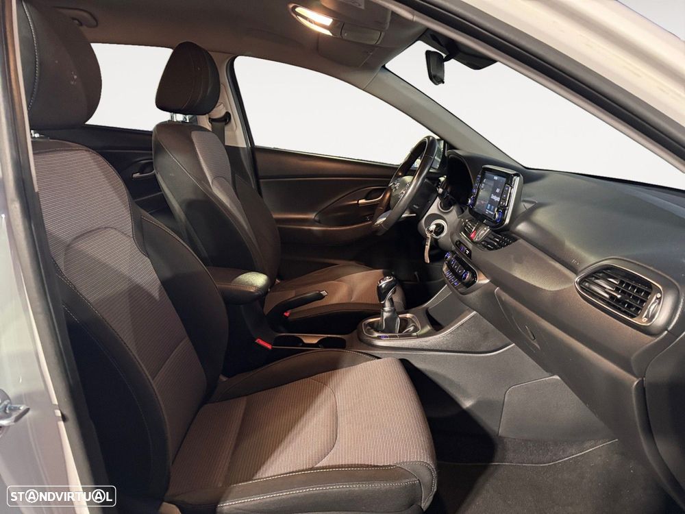 Hyundai i30 SW 1.6 CRDi Comfort - 15