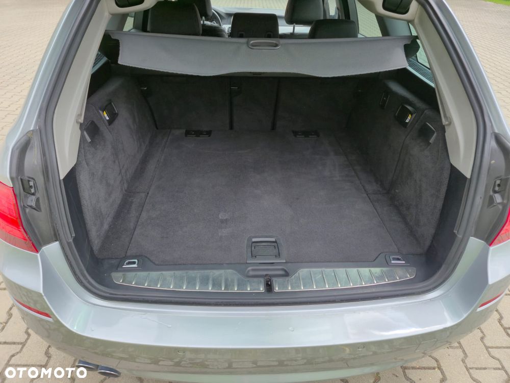 BMW Seria 5 525d xDrive Sport-Aut - 17