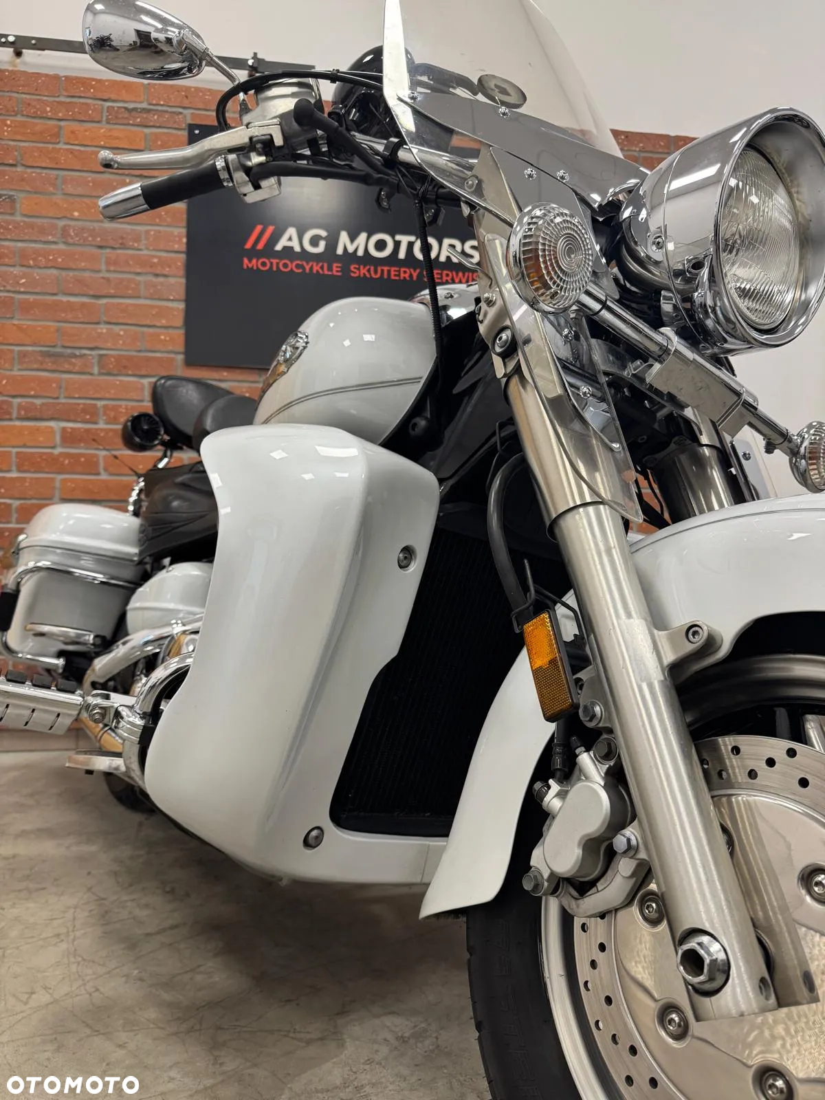 Yamaha XVZ - 5