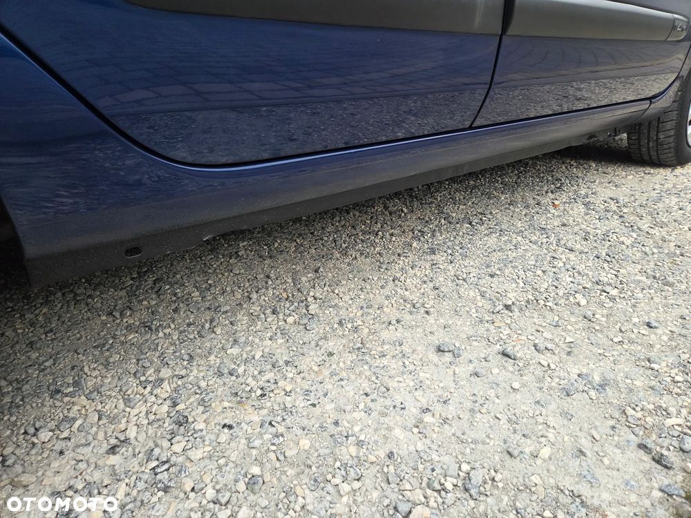 Renault Clio 1.4 16V Privilege - 22
