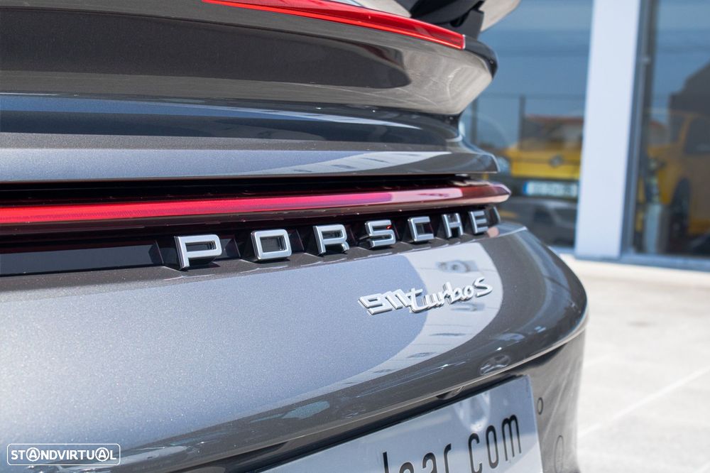 Porsche 911 (992) Turbo S PDK - 17
