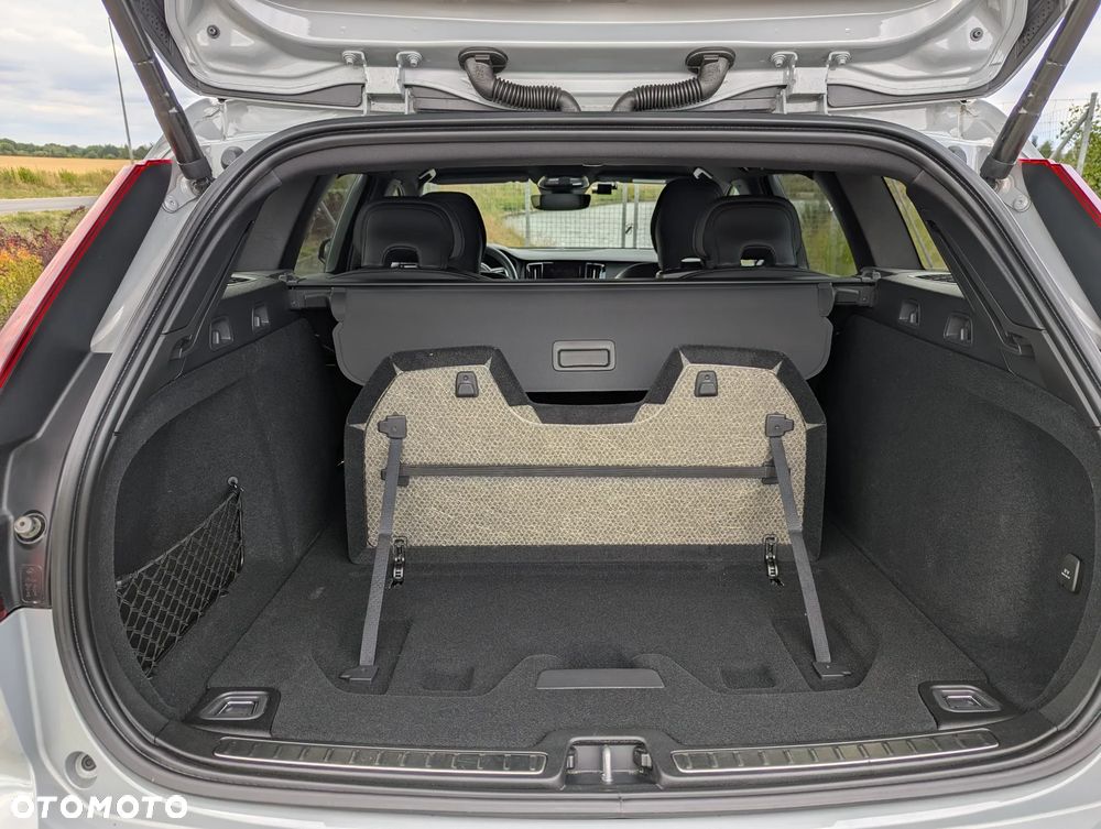 Volvo V60 B4 B Plus Dark - 6
