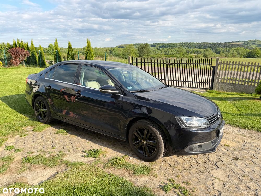 Volkswagen Jetta 1.4 TSI Highline - 1
