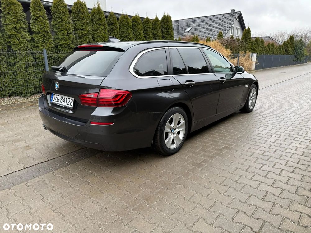BMW Seria 5 530d xDrive Sport-Aut Luxury Line - 6