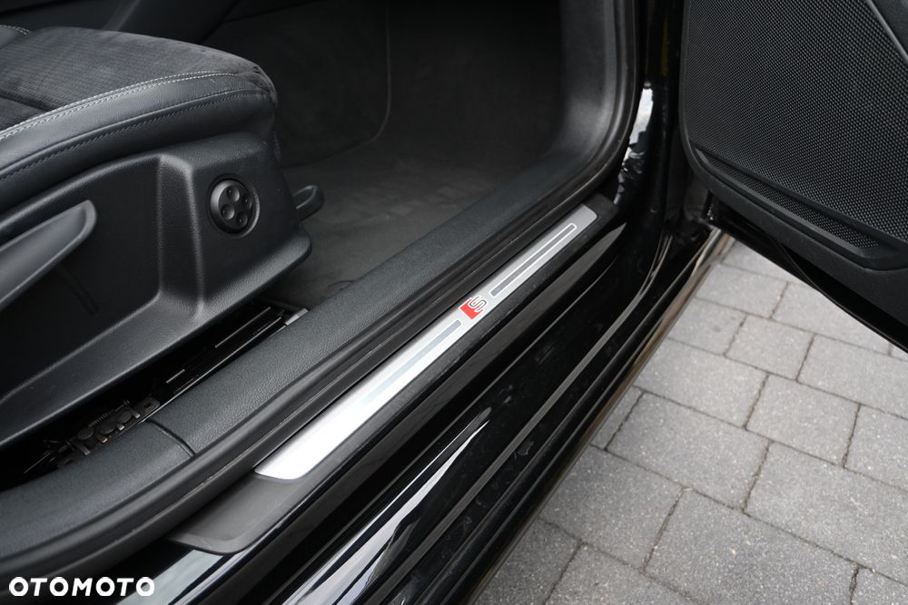 Audi A4 Avant 40 TFSI S tronic S line - 37