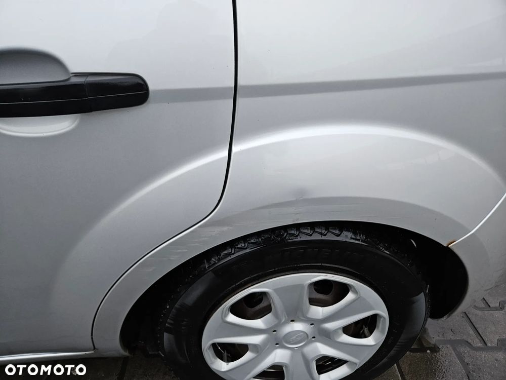 Ford Focus 1.6 Ambiente EU5 - 11